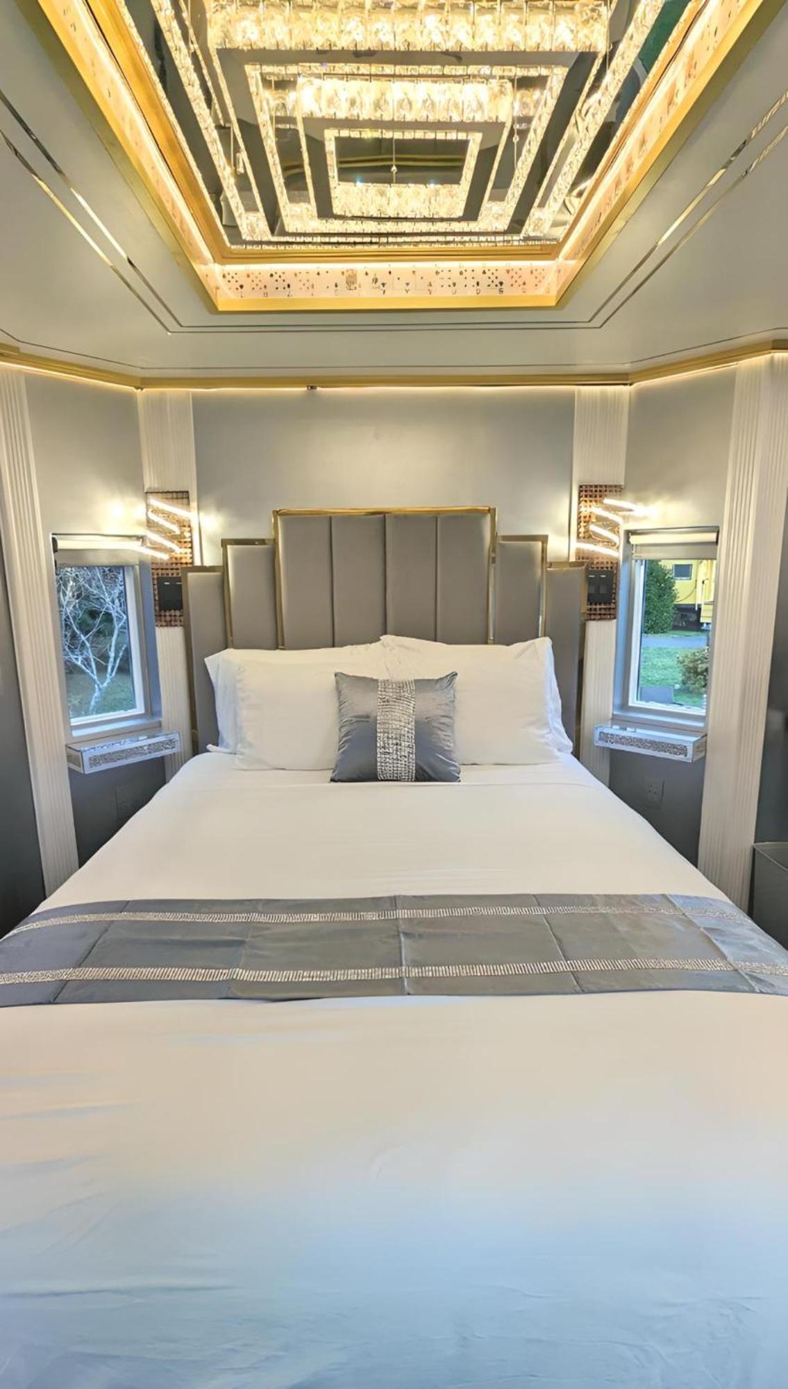 Olympic Railway Inn Sequim Bilik gambar